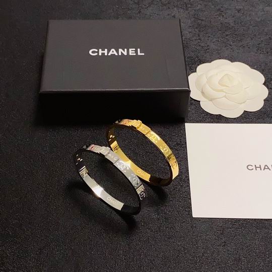 Chanel bracelet 12lyh40